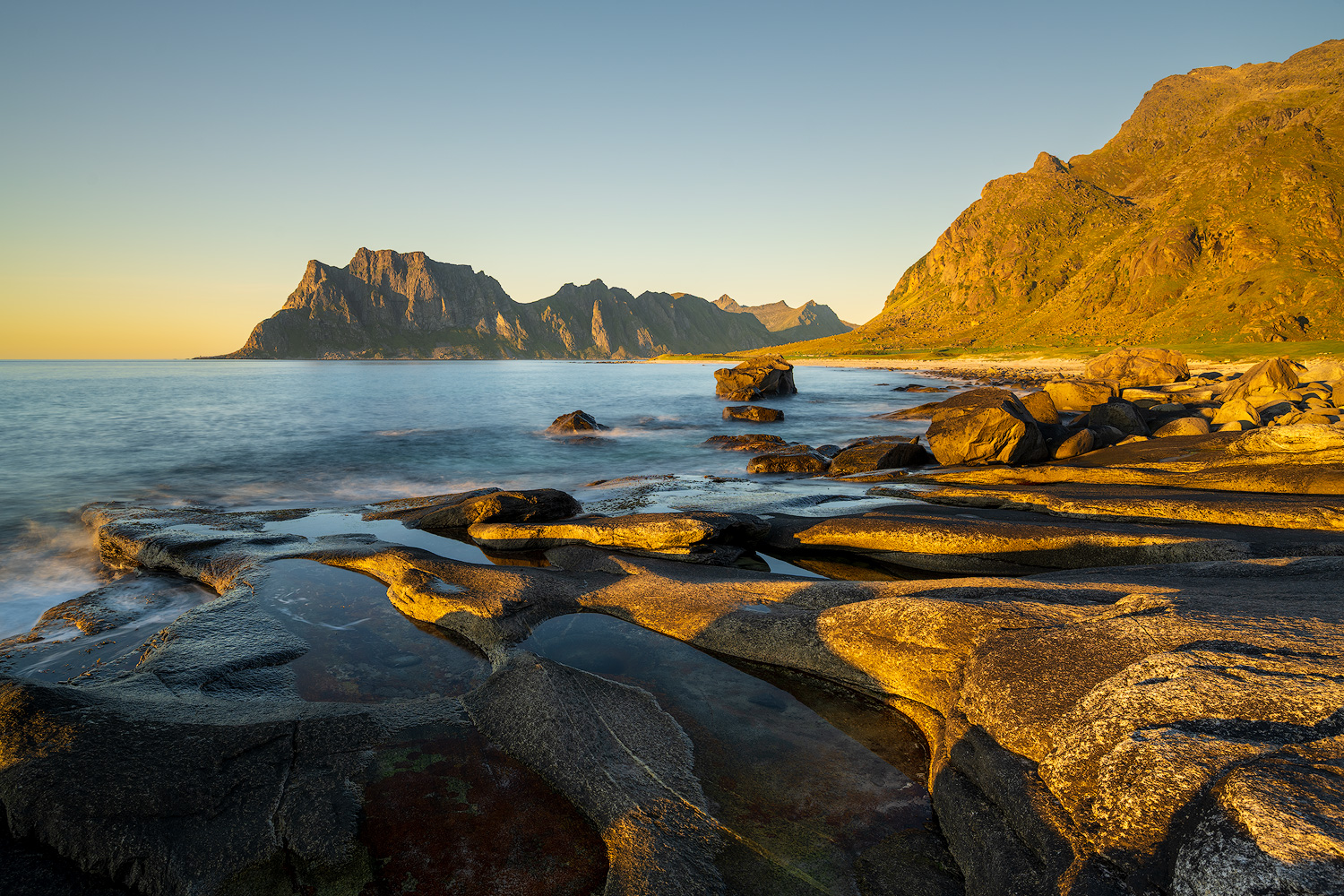 Le géant à l'heure dorée | Aurélien Zint